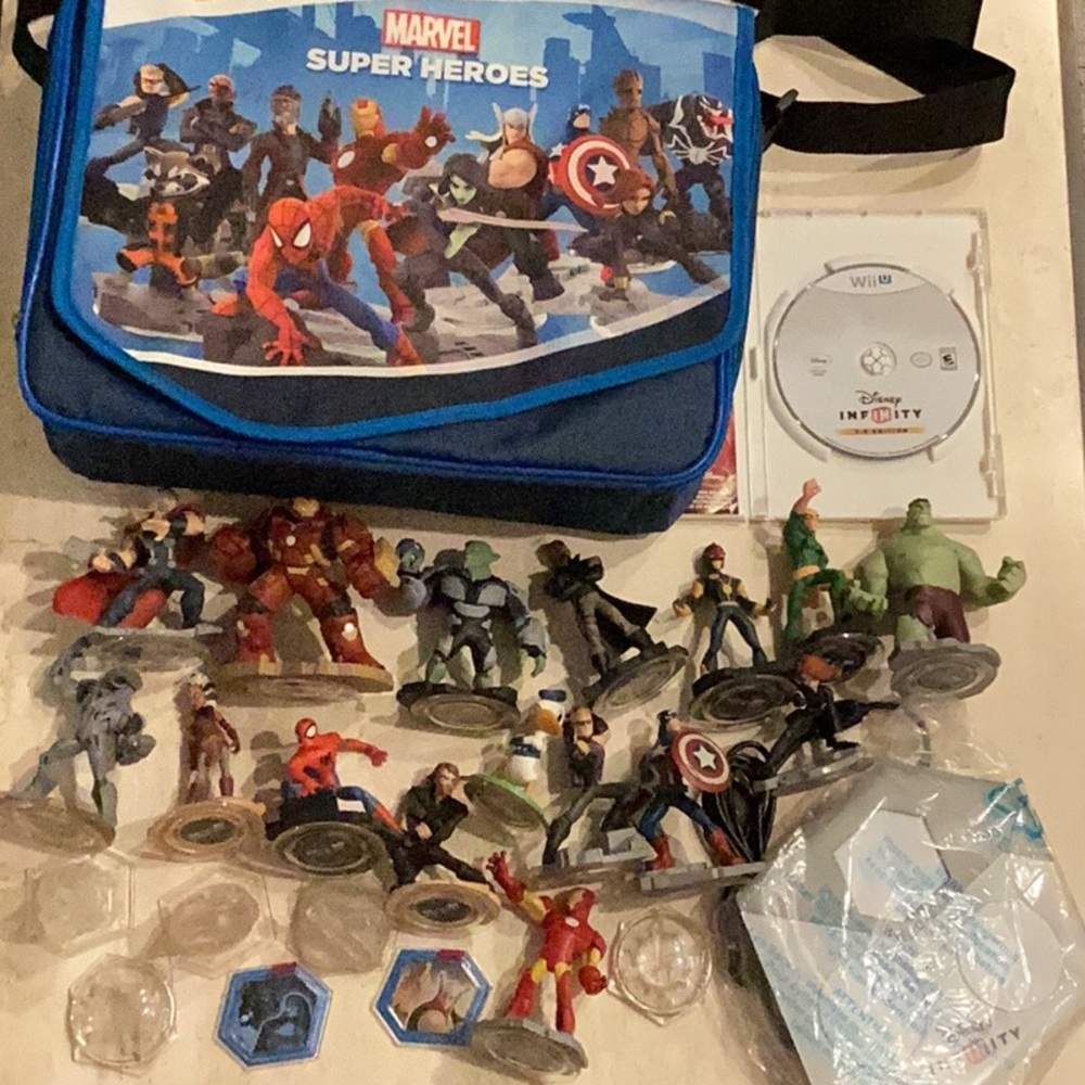 Disney Infinity Marvel Super Heroes Nintendo Wii U Figures Case 2.0 3.0 Lot